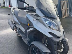 SCOOTER QUADRO 350 MP3
