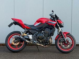 ② KAWASAKI Z650 ÉDITION 50E ANNIVERSAIRE / 8 200KM / 2022