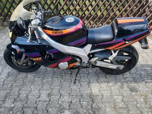 YAMAHA FZR 600 R , TÜV 08/27, ERSTZULASSUNG 03/94