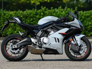 CFMOTO 675 SR-S 2026 - FINANZIABILE A MINIRATE GRIGIO