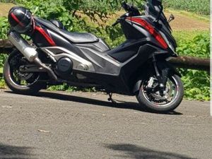 SCOOTER KYMCO AK 550