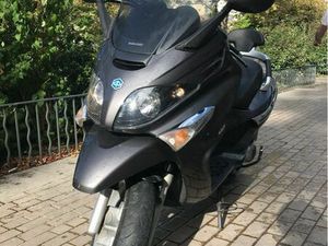 PIAGGIO X-EVO 125