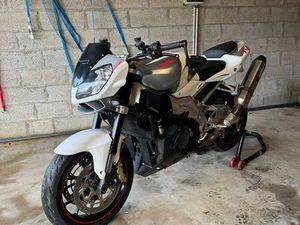 APRILIA TUONO 1000R