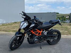 KTM DUKE 390