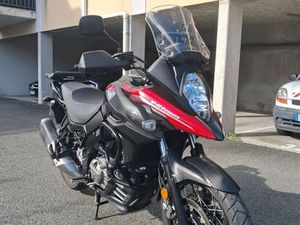 SUZUKI VSTROM 650 XT