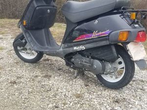 SCOOTER HONDA 50 CC 2T C.T OK C.G À JOUR