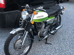 SUZUKI T500