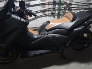 YAMAHA TMAX530