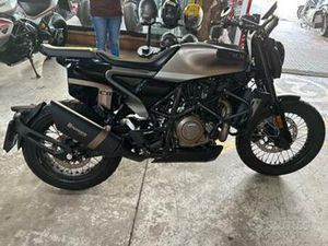 HUSQVARNA SVARTPILEN 701 ANNO 2021