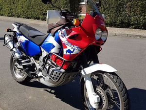 HONDA XRV 750 AFRICA TWIN