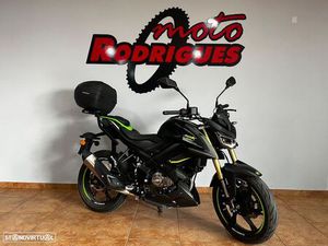 QJ MOTOR SRK 125S - TOPCASE INCLUÍDA E GARANTIA DE FÁBRICA ATÉ 12/2030