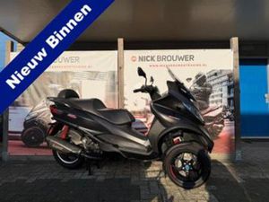 PIAGGIO MP3 500 HPE SPORT | 20.174 KM | AKRAPOVIC | ABS / AS — MOTOREN | PIAGGIO — MARKTPLAATS