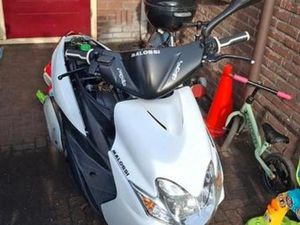 YAMAHA JOG R 2005 — SCOOTERS | YAMAHA — MARKTPLAATS