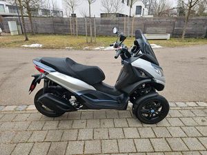 PIAGGIO MP3 300 LT HPE