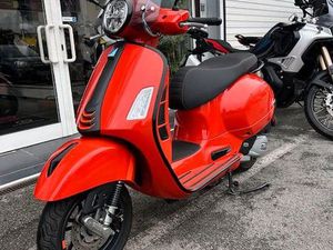 VESPA GTS 125 SUPERSPORT
