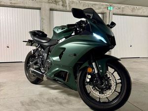 YAMAHA R7 A2