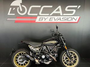 DUCATI SCRAMBLER 800 FULL THROTTLE - À PARTIR DE 112 / MOIS