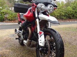 ② MOTO GUZZI V85TT ROSSO KALAHARI DE 2020