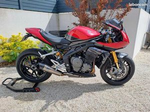 TRIUMPH SPEED TRIPLE 1200 RR