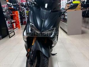 YAMAHA - TMAX