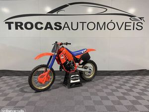 HONDA CR 125R