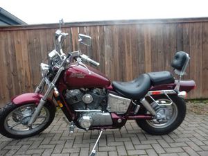 HONDA VT 1100 SCHADOW