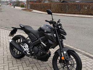 YAMAHA MT 125