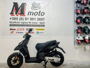 PIAGGIO TYPHOON 50/2T, 2015 GOD.