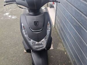 SCOOTER PEUGEOT