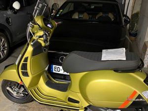 VESPA GTS 300 SUPER SPORT