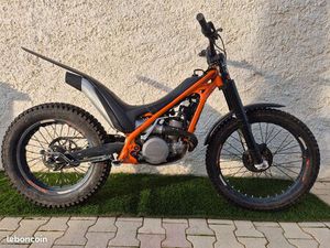 SCORPA TRIAL 300 TWENTY – 2018 – BON ÉTAT – ENTRETIEN À JOUR