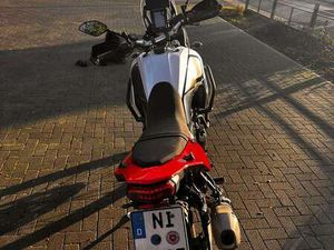 YAMAHA TÉNÉRÉ 700