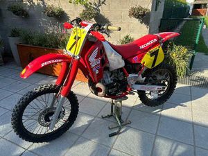 ② HONDA CR 500