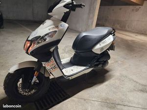 PEUGEOT KISBEE 2T STREET ZONE