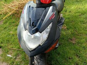 VENDS SCOOTER KEEWAY RY6