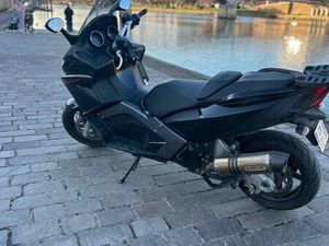 APRILIA SRV 850 – ÉTAT EXCEPTIONNEL – VENTE URGENTE