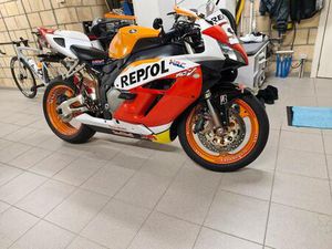 ② HONDA REPSOL1000