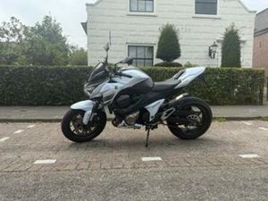 KAWASAKI Z800 ABS|2015|PERFECTE STAAT|AKRAPOVIČ|LAGE KM| — MOTOREN | KAWASAKI — MARKTPLAATS