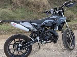 VEND MOTO SHERCO SM 50 CC