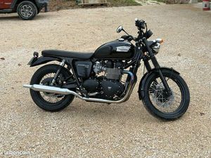 TRIUMPH BONNEVILLE T100