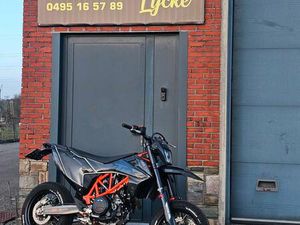 ② PLAYFUL KTM SMC-R 690 2020 + 1 AN DE GARANTIE