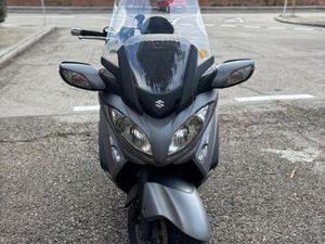 SUZUKI - BURGMAN 650 EXECUTIVE