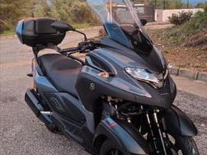 YAMAHA - TRICITY 300