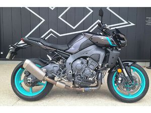 YAMAHA MT-10