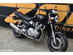 YAMAHA XJR