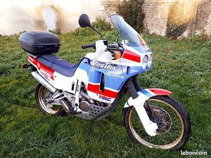 MOTO HONDA AFRICA TWIN XRV 650 CC, TYPE RD03