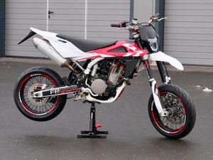 HUSQVARNA SMR 510 SUPERMOTO, MOTOR NEU