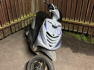 ② PIAGGIO ZIP IGET