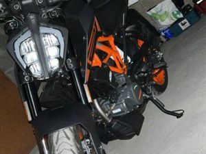 125 CC KTM DUKE