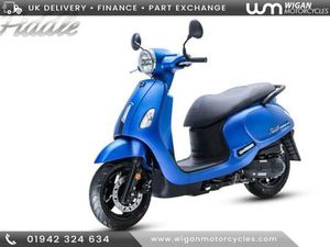 SYM FIDDLE 50 CC **GET ON THE ROAD AT 16YEARS OLD**